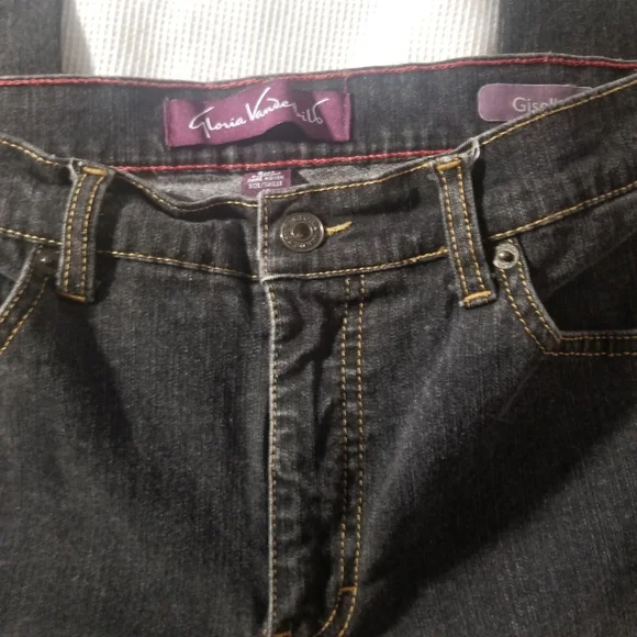 Gloria Vanderbilt Giselle Jeans - Picture 3 of 5